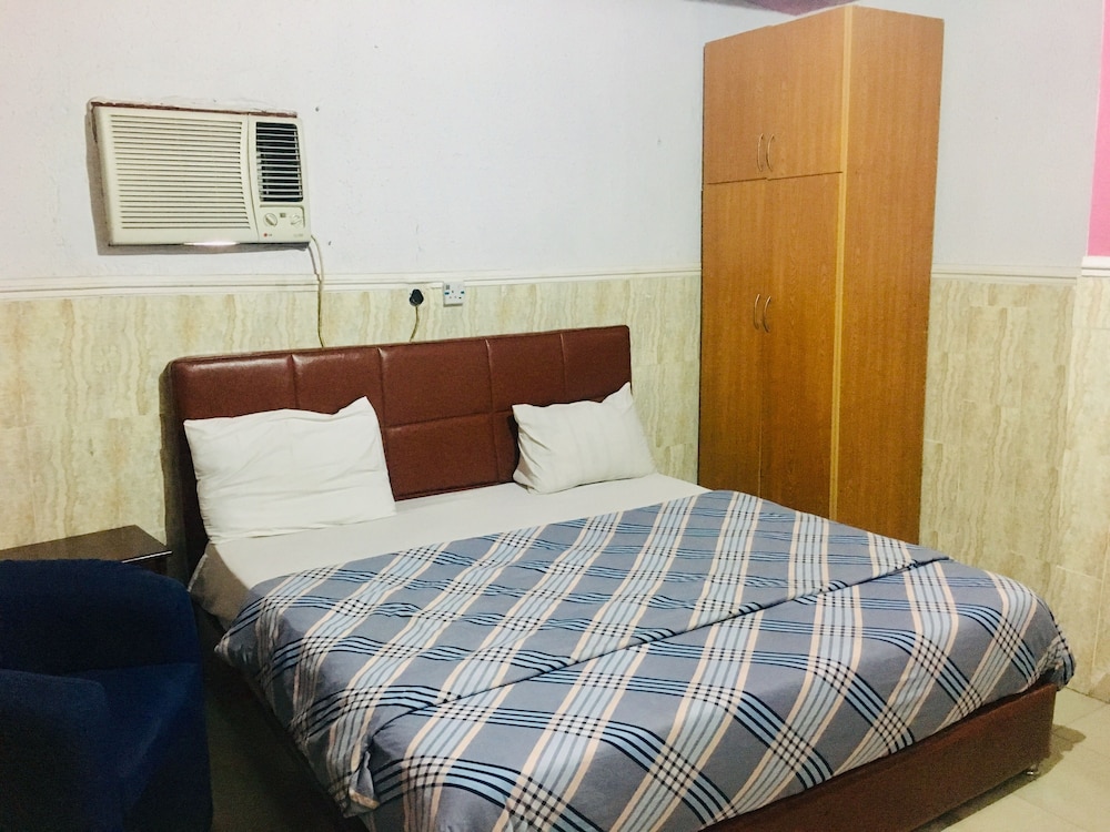 Lekki Central Hotel 9/21