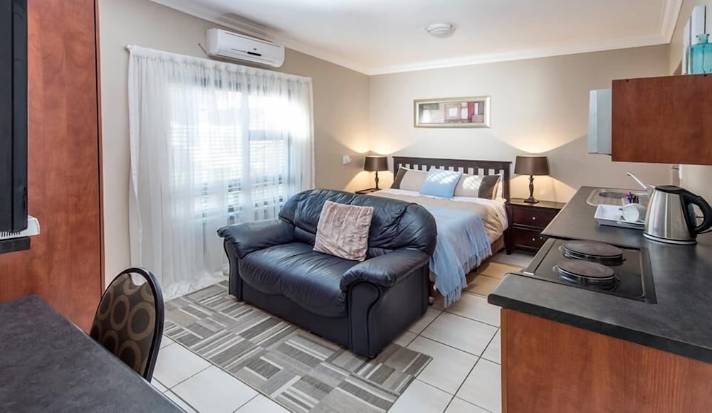 Bhotani Bed And Breakfast 6/15
