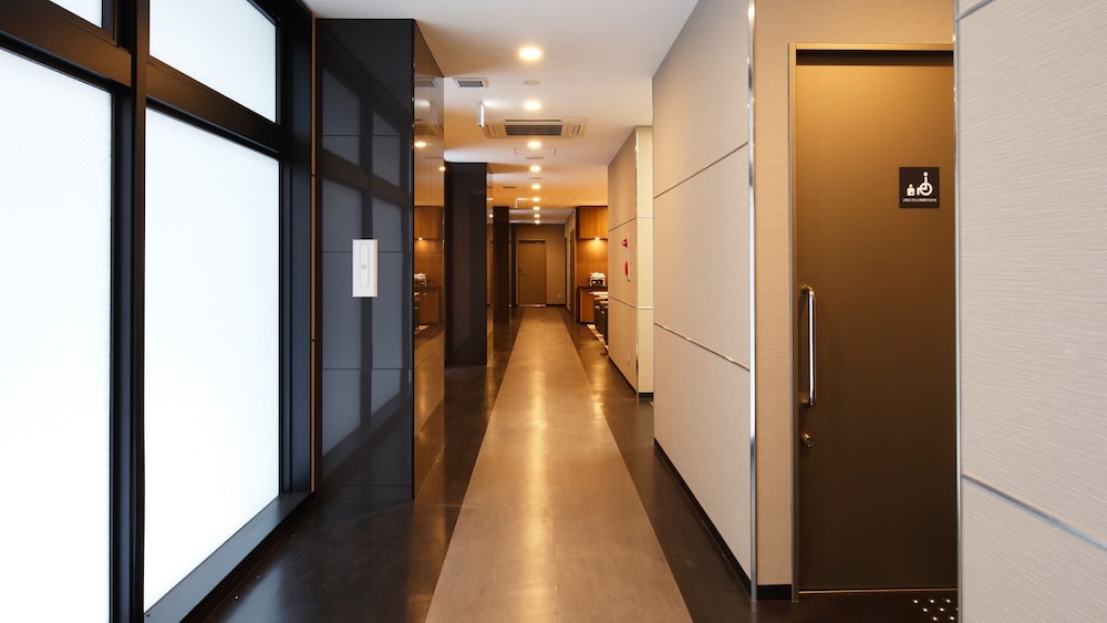 Shinsaibashi-Higashi Crystal Hotel 33/42