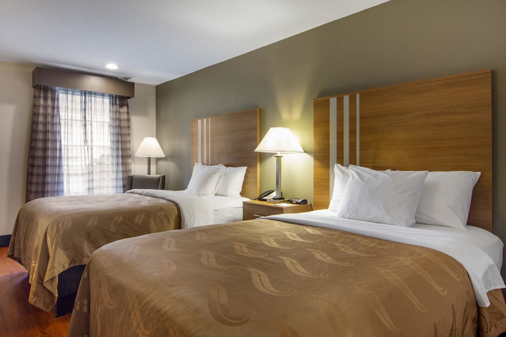 Standard, 2 Double Beds