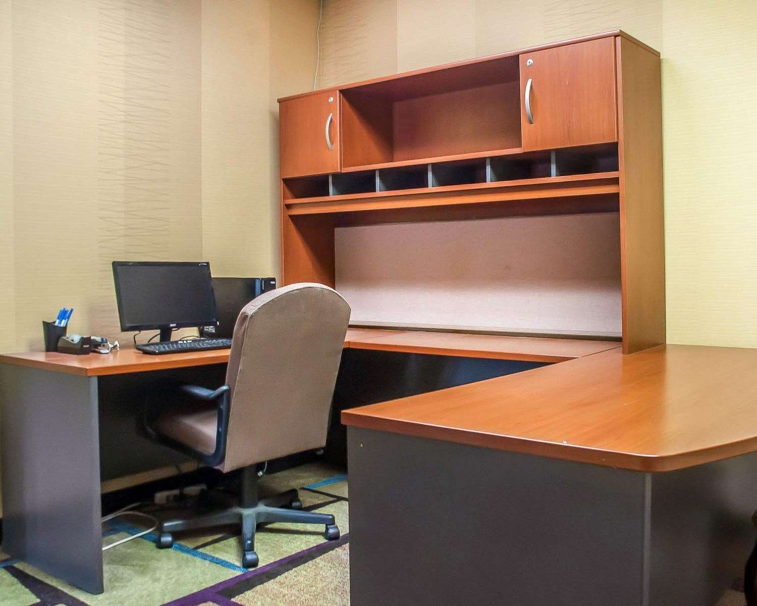 Comfort Inn & Suites Hamburg - Buffalo South 25/29