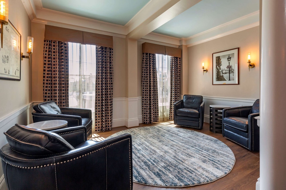 Essex Street Inn & Suites, an Ascend Collection Hotel 34/75