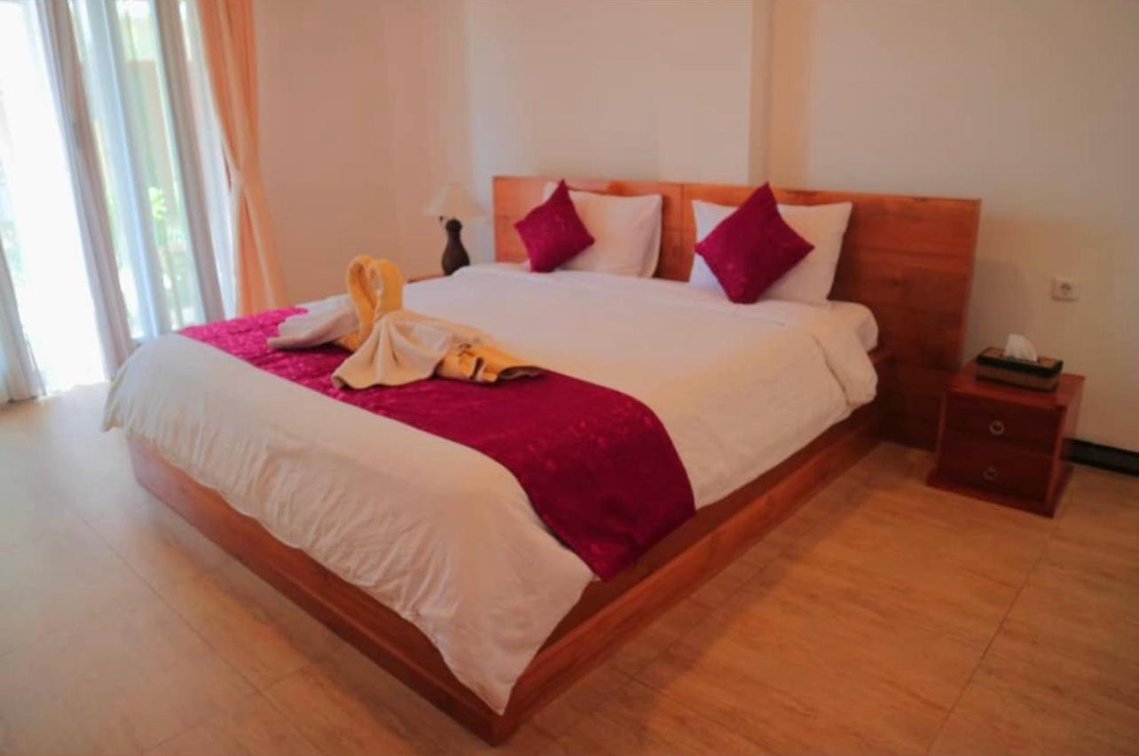 Ayu Laba Beach Villa And Resto 13/29