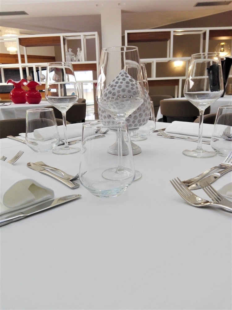 Hotel D Aragona 24/40