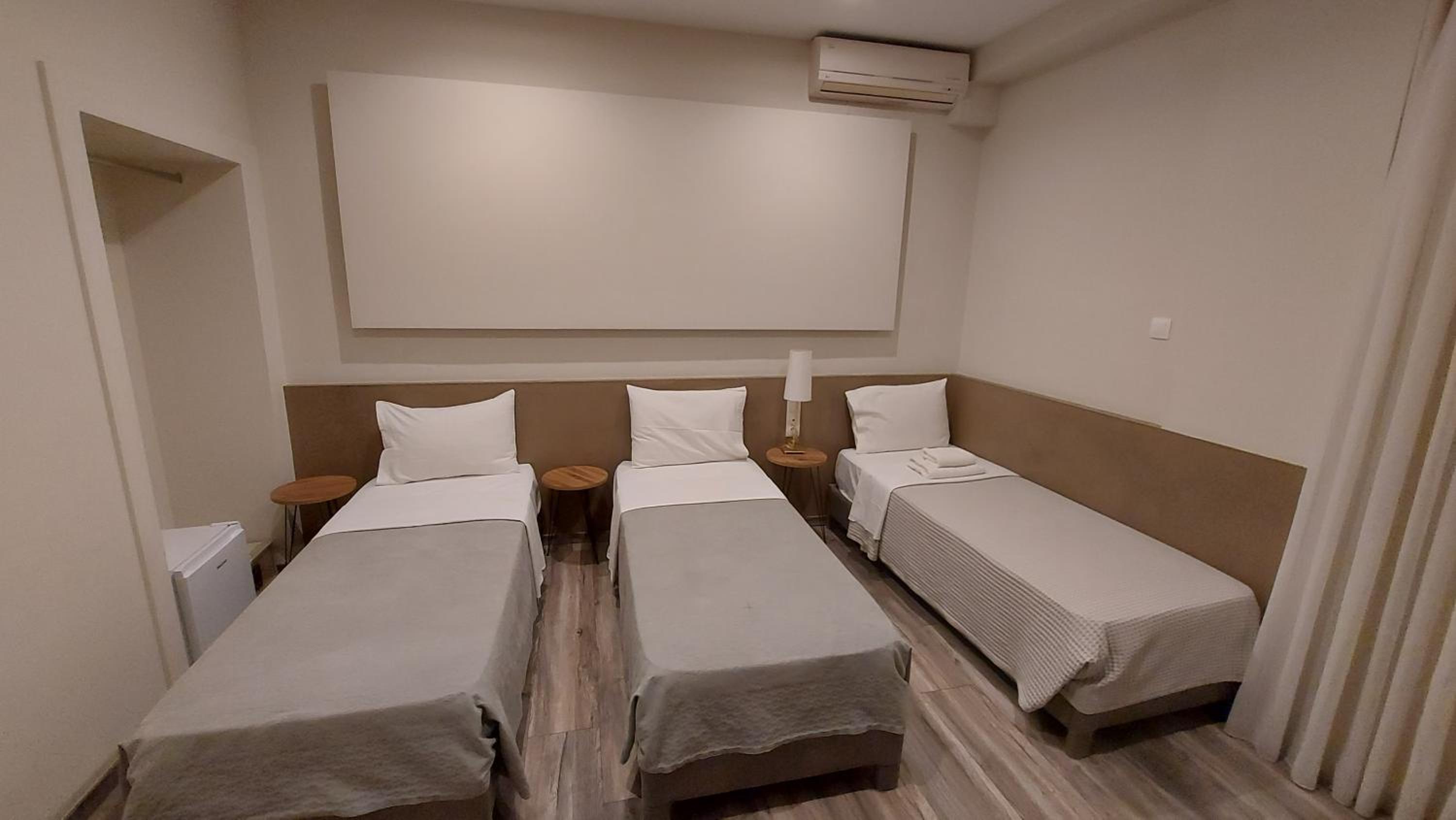BEST WESTERN LINGOS HOTEL 8/55