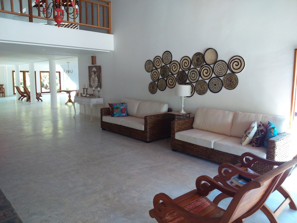Anga Hotel 26/50