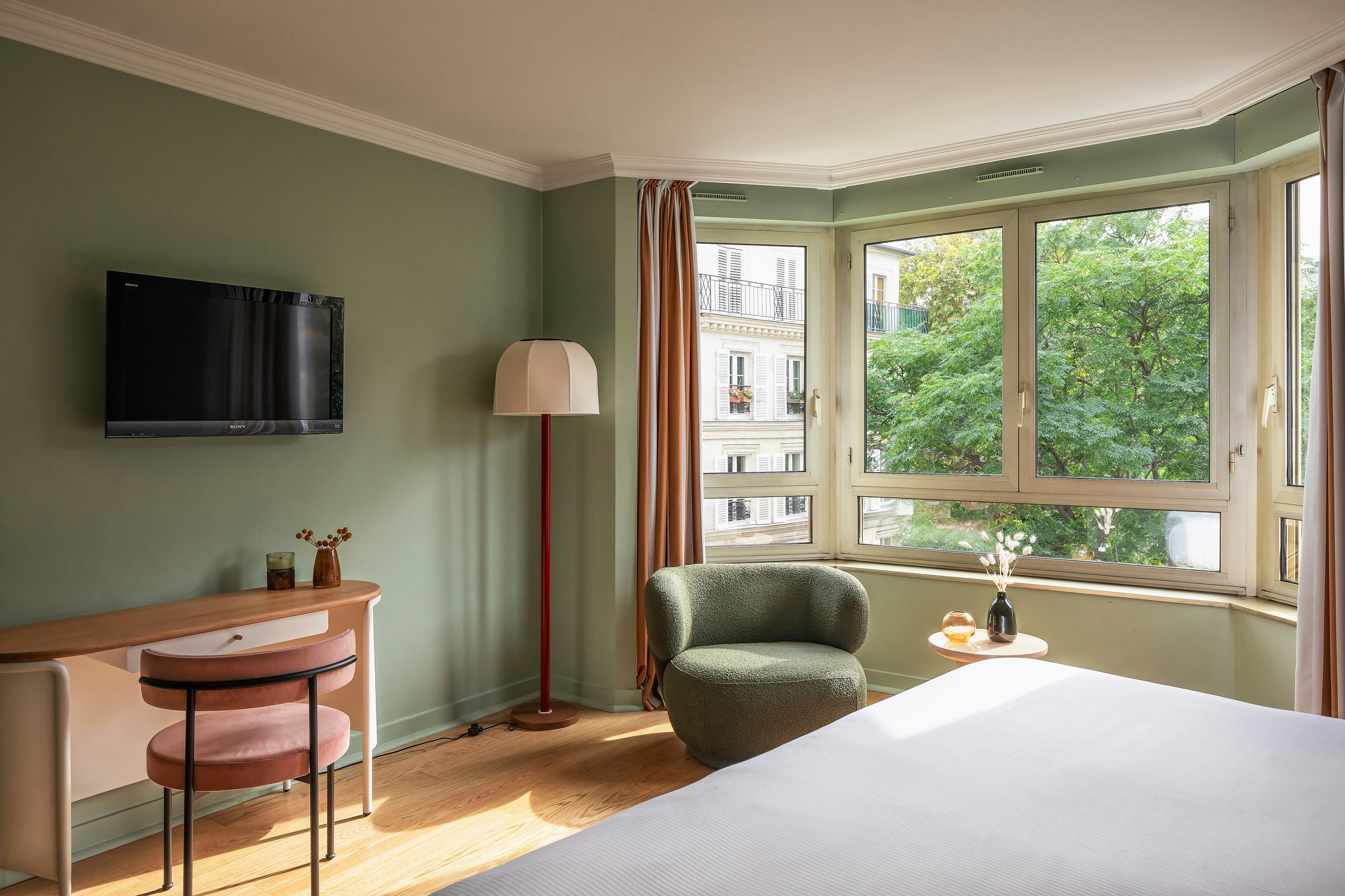 Royal Garden Champs Elysees 26/83