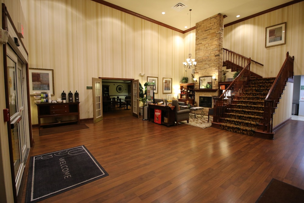 Seffner Inn and Suites 15/18