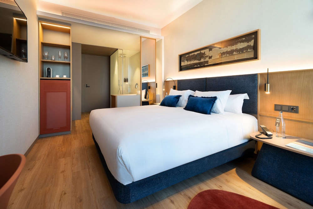 SUPERIOR, DOUBLE BED, GARDEN VIEW