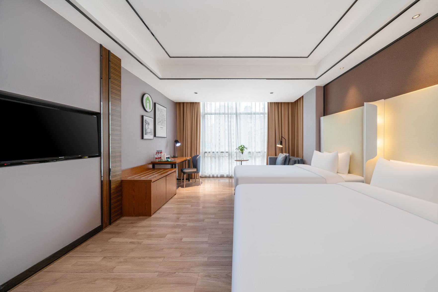 Campanile Hotel Shenzhen Honghuashan Metro Station 14/30