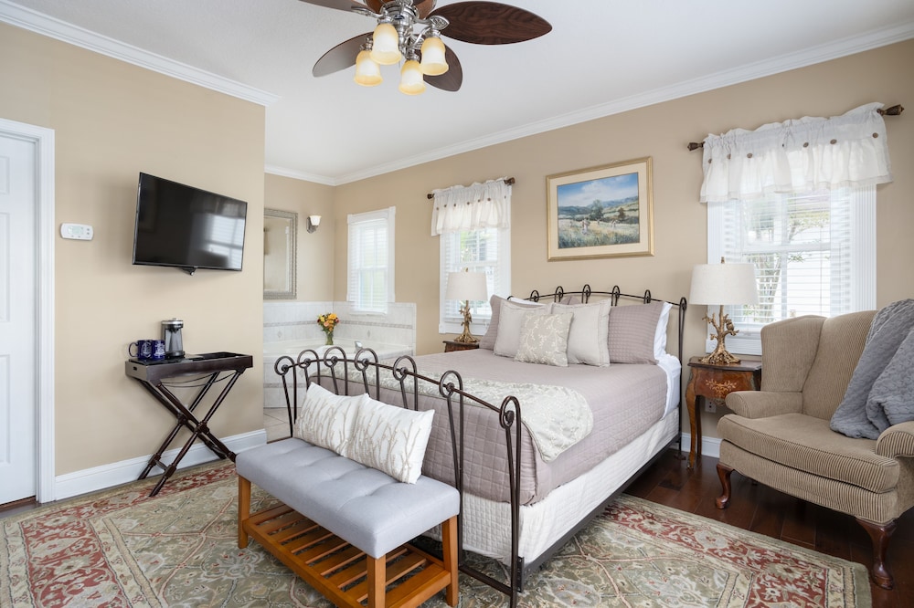 Bayfront Westcott House Bed and Breakfast 26/50