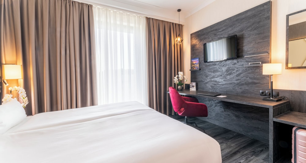 Standard, Single, Double Bed