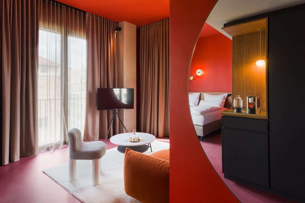 EmiLu Design Hotel 13/50