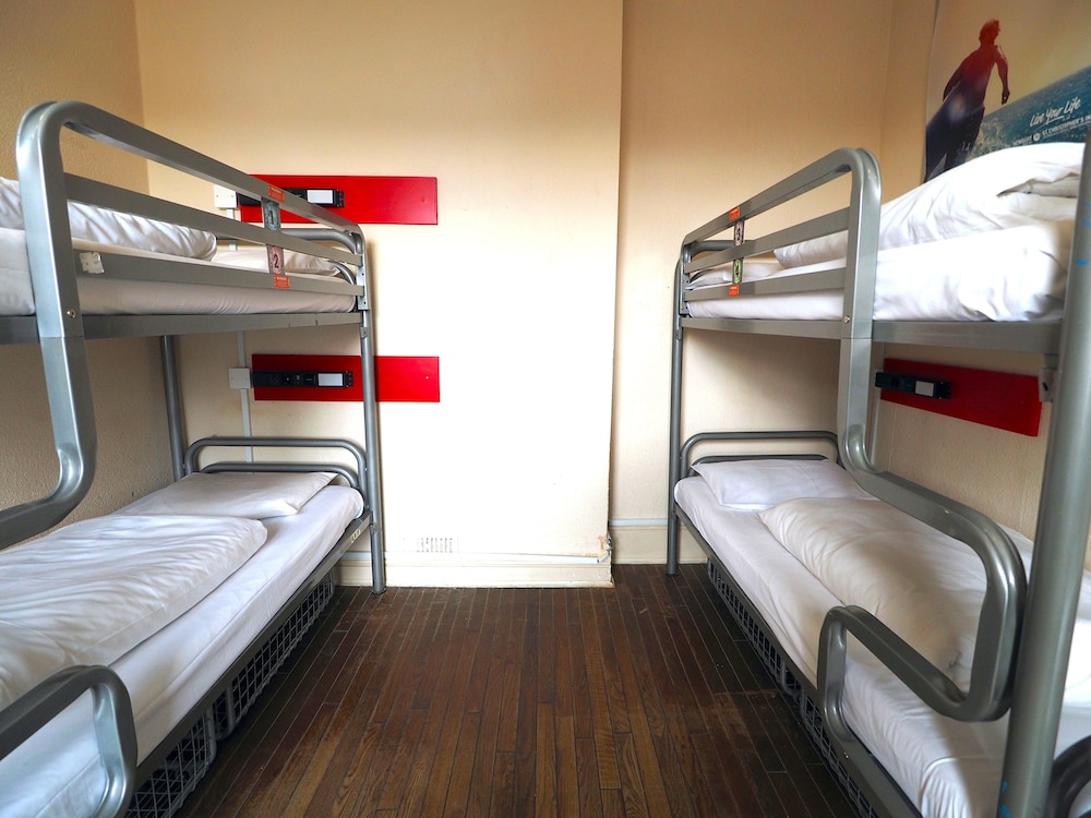 PRIVATE, MIXED DORM, 8 BEDS, SHARED BATHROOM