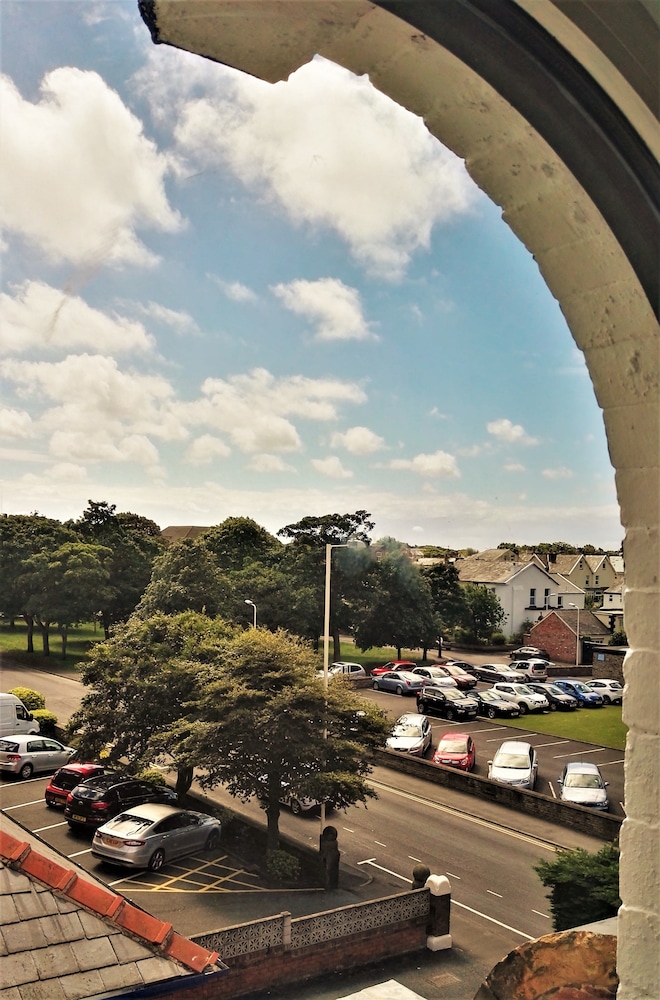 Dukes Folly Hotel 37/49