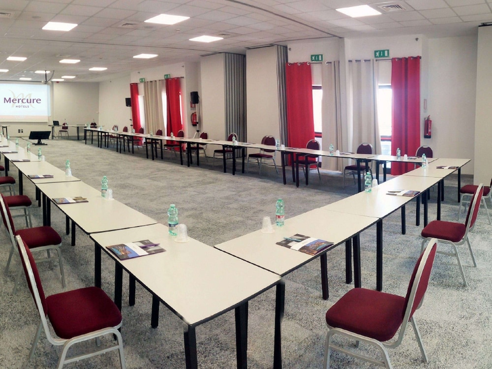 Mercure Rome Leonardo Da Vinci Airport 42/50