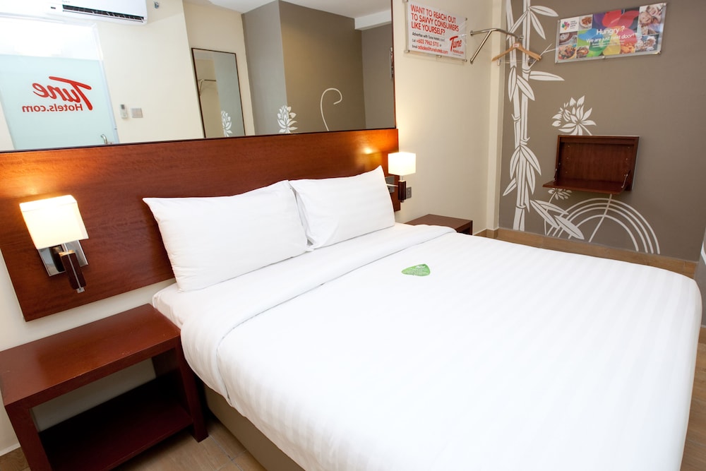 Tune Hotel Georgetown Penang 10/57