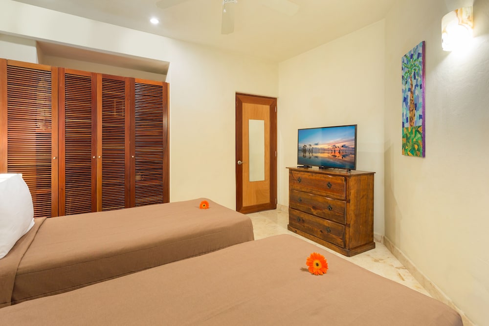Porto Playa Condo Hotel And Beachclub 22/50