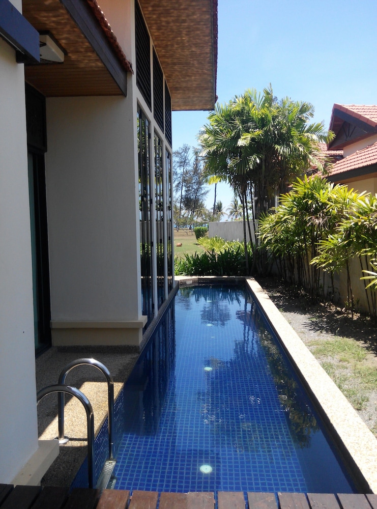 Sabah Beach Villas Suites 30/63
