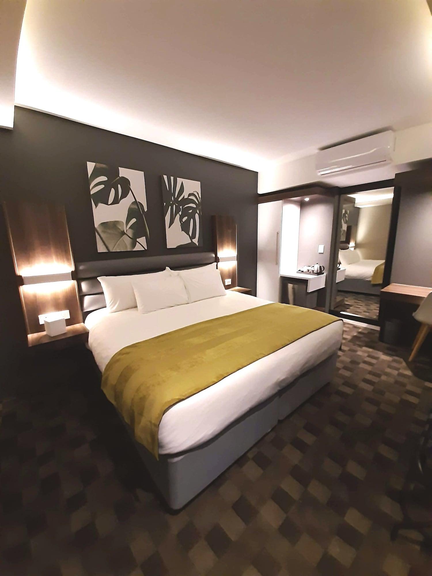 Copperwood Hotel and Conferencing 4/15