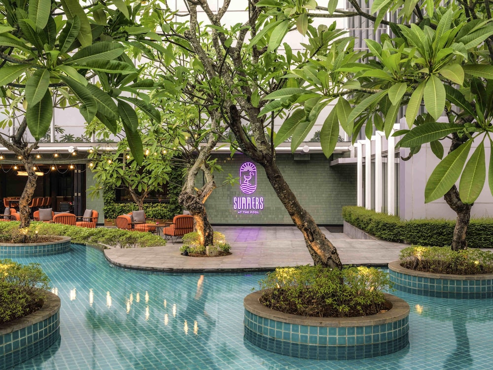 Swissotel Jakarta PIK Avenue 71/75