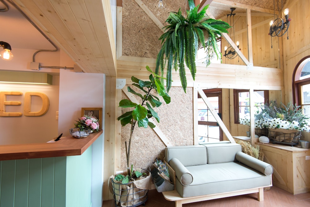 Barn And Bed Hostel 14/50