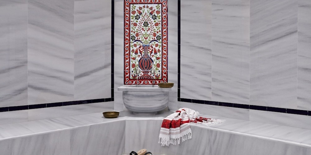 Crowne Plaza Istanbul Oryapark 39/76