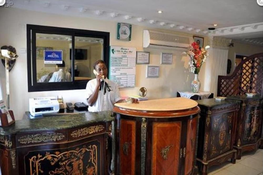 Vallee Des Princes Hotel 3/47