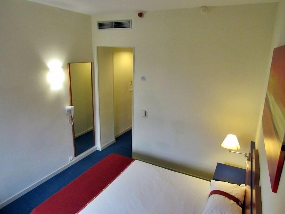 Holiday Inn Express Onda 17/49