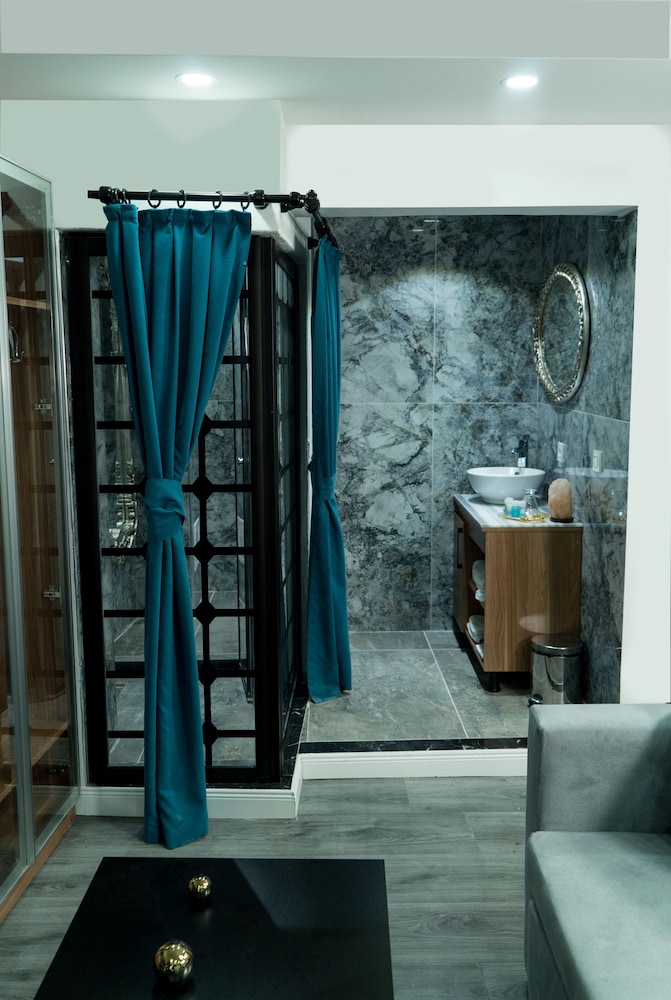 Taksim Yazici Residence 13/68