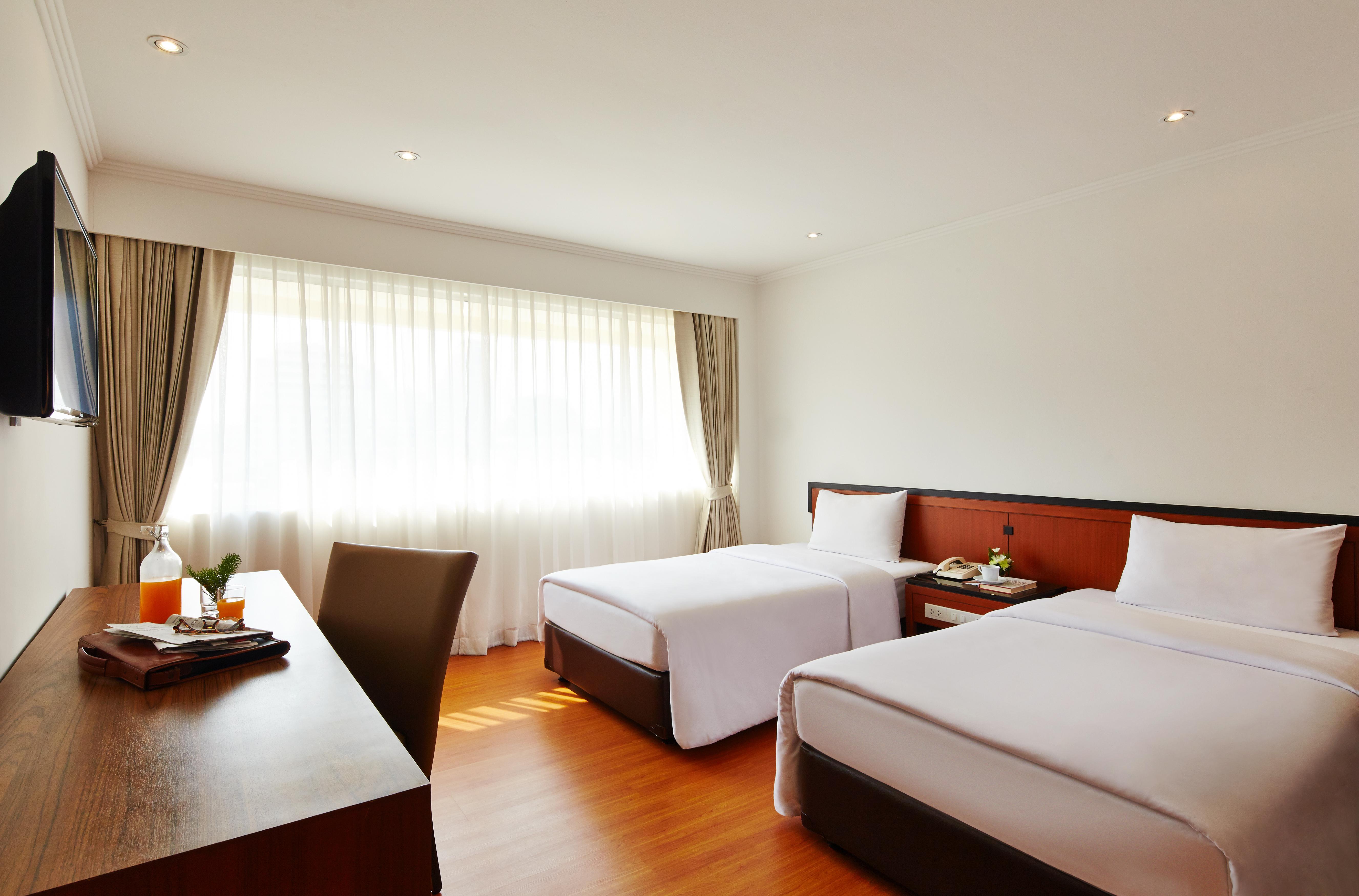 Room at Narai Hotel, BANGKOK