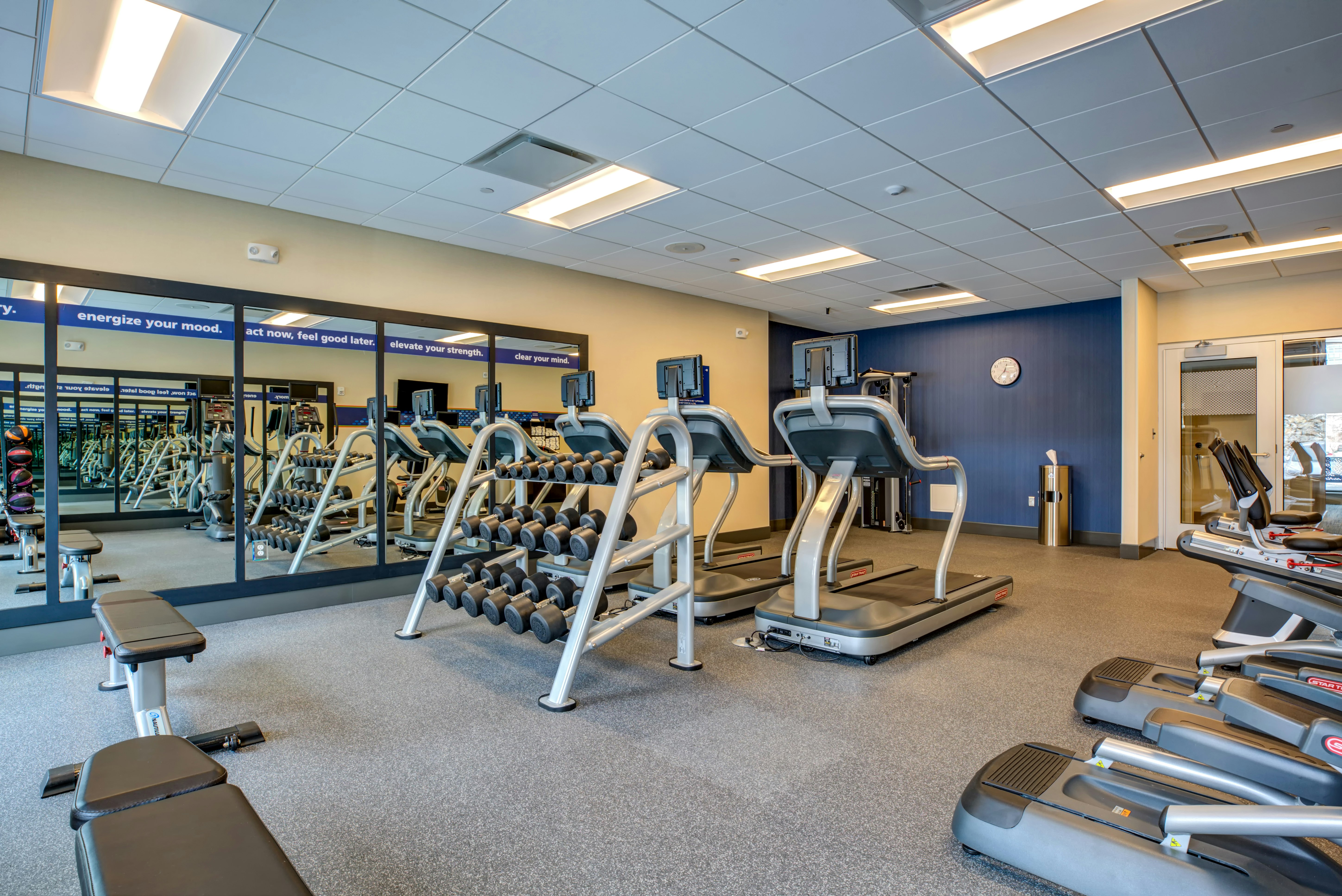 Hampton Inn & Suites Boston/Waltham 10/28