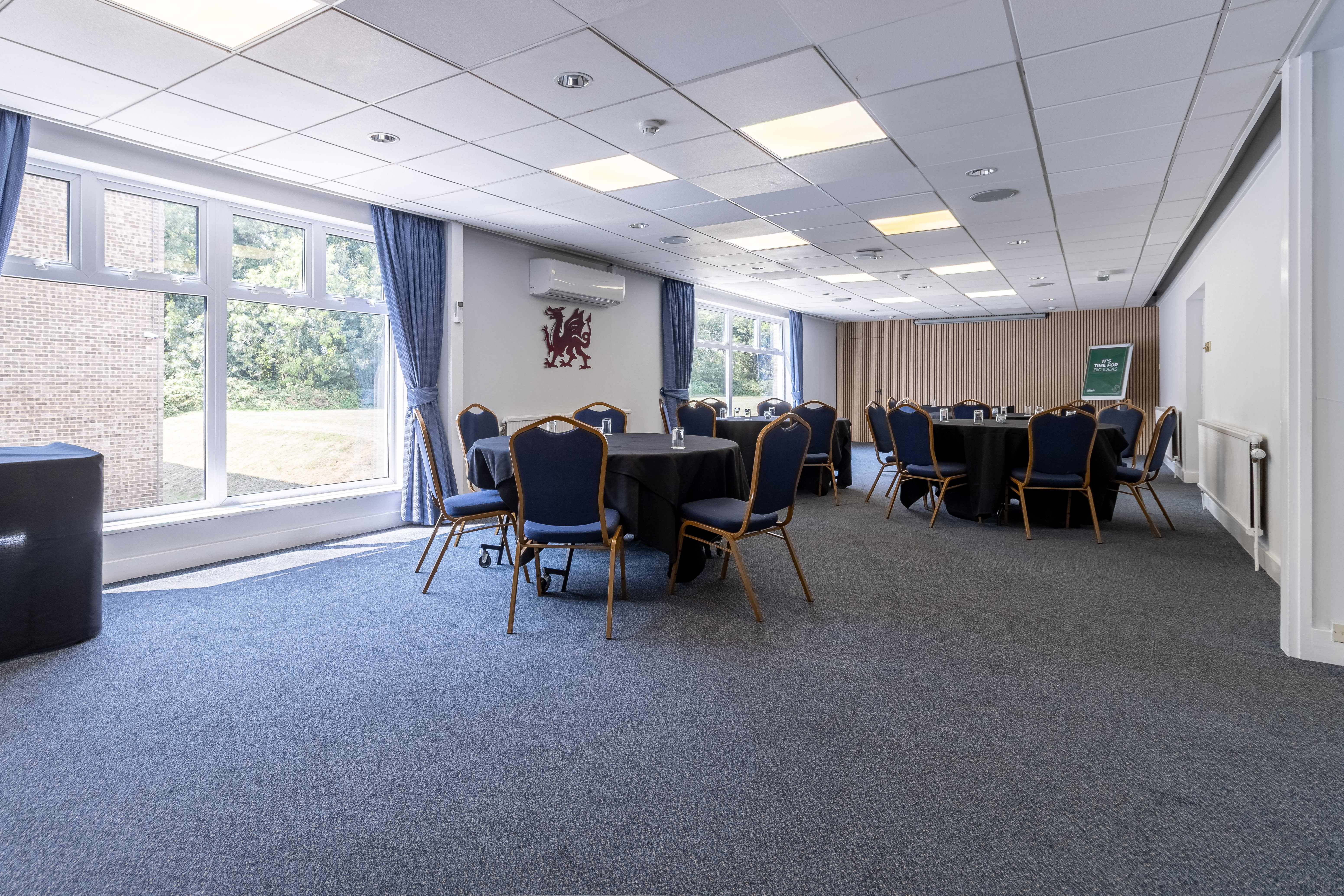 Holiday Inn Newport 39/46