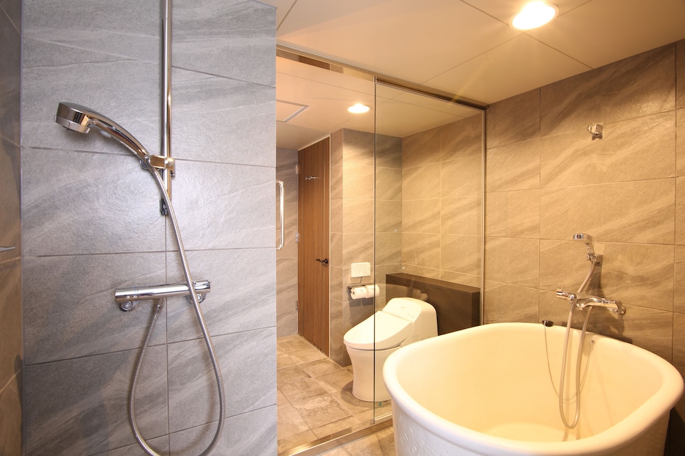 Quintessa Hotel Sapporo 48/50