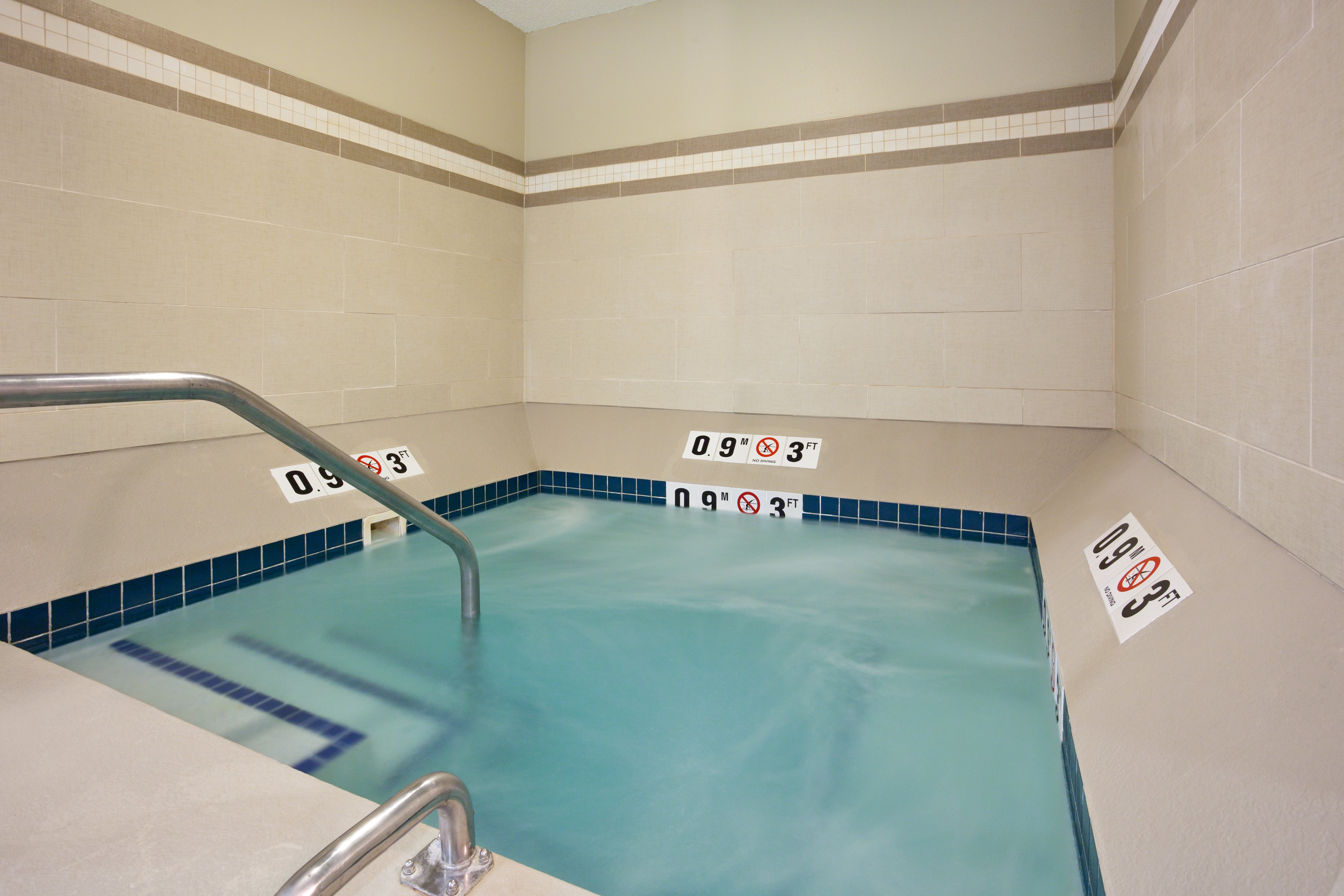 Holiday Inn Express Hotel And Suites St Paul Woodbury 36/79