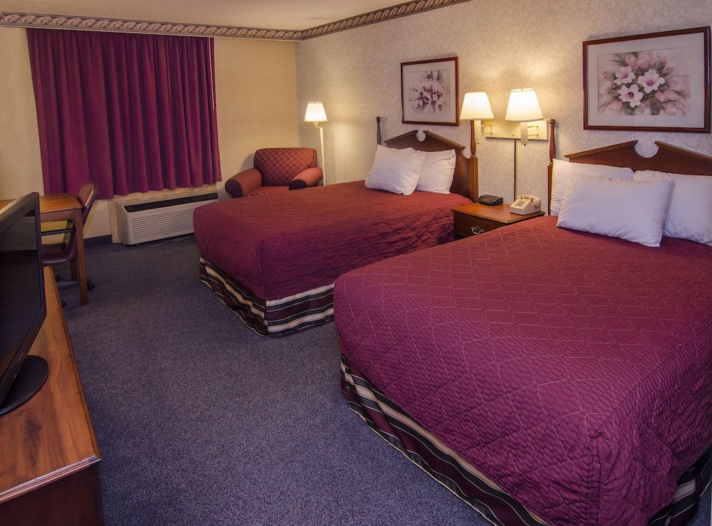 Ramada By Wyndham Angola/Fremont Area 8/41