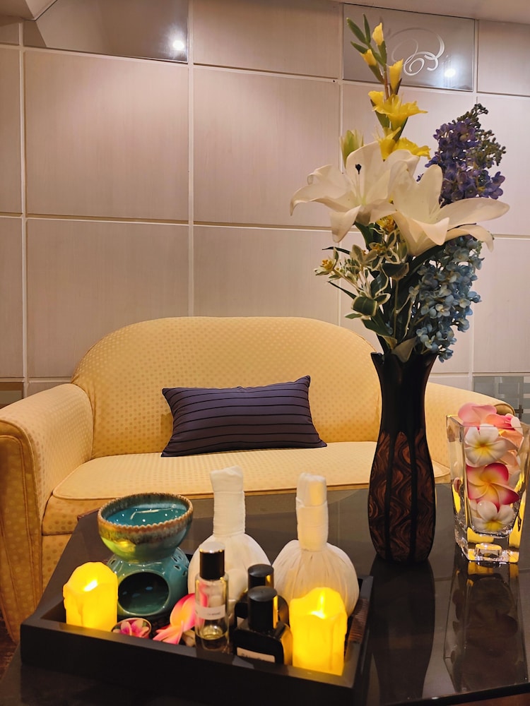 Bangkok Inter Place Hotel 55/72
