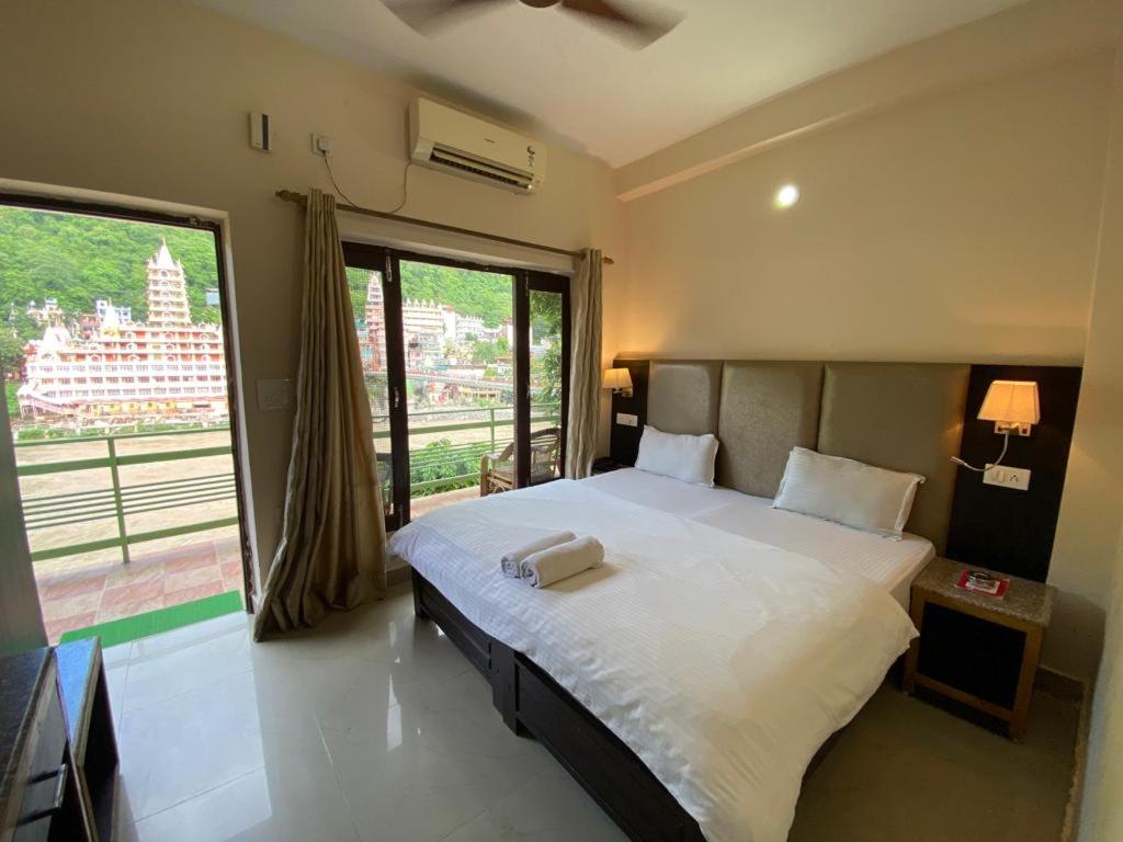 Kunwar Residency 9/31