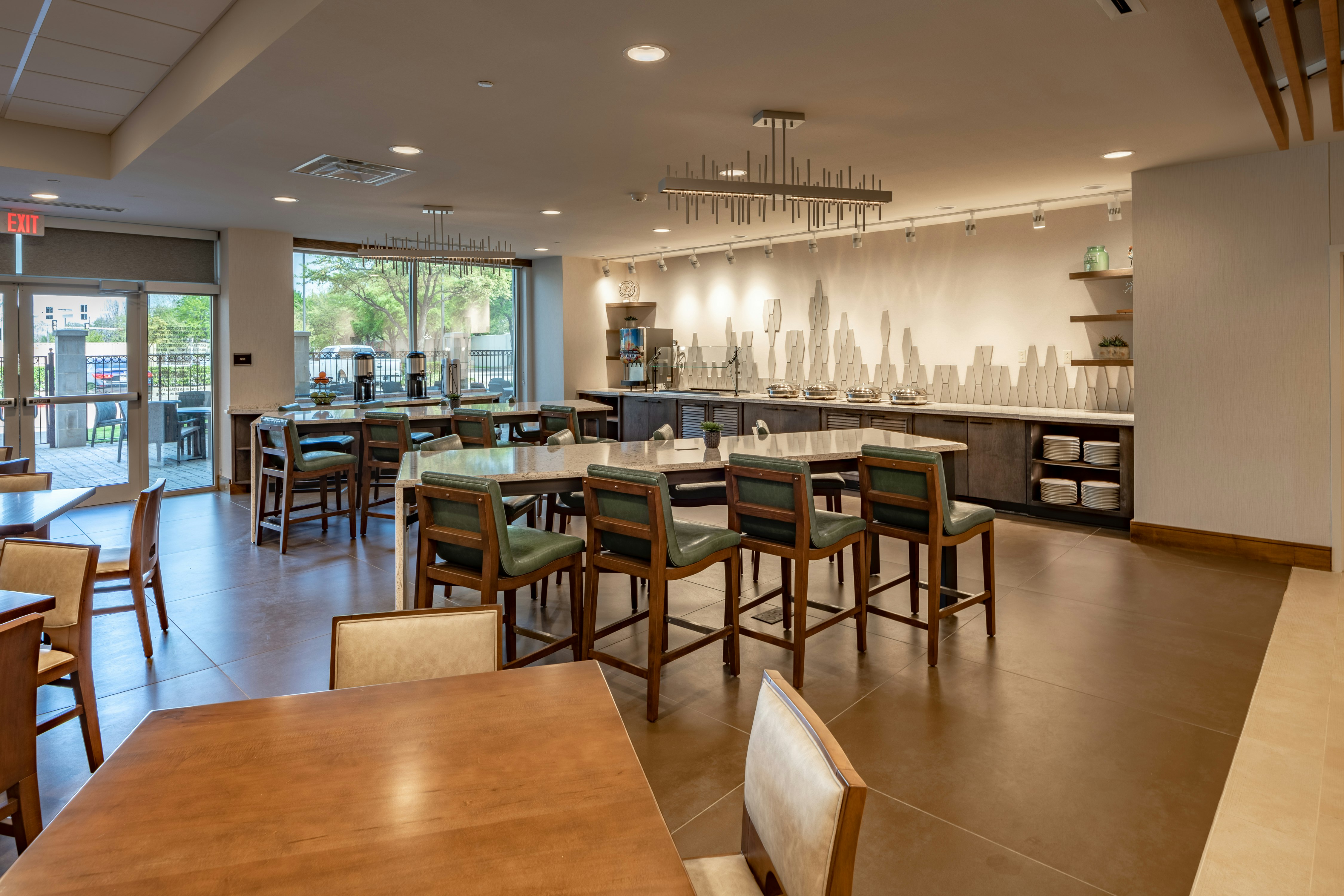 DoubleTree by Hilton Hotel Dallas - Farmers Branch 33/47