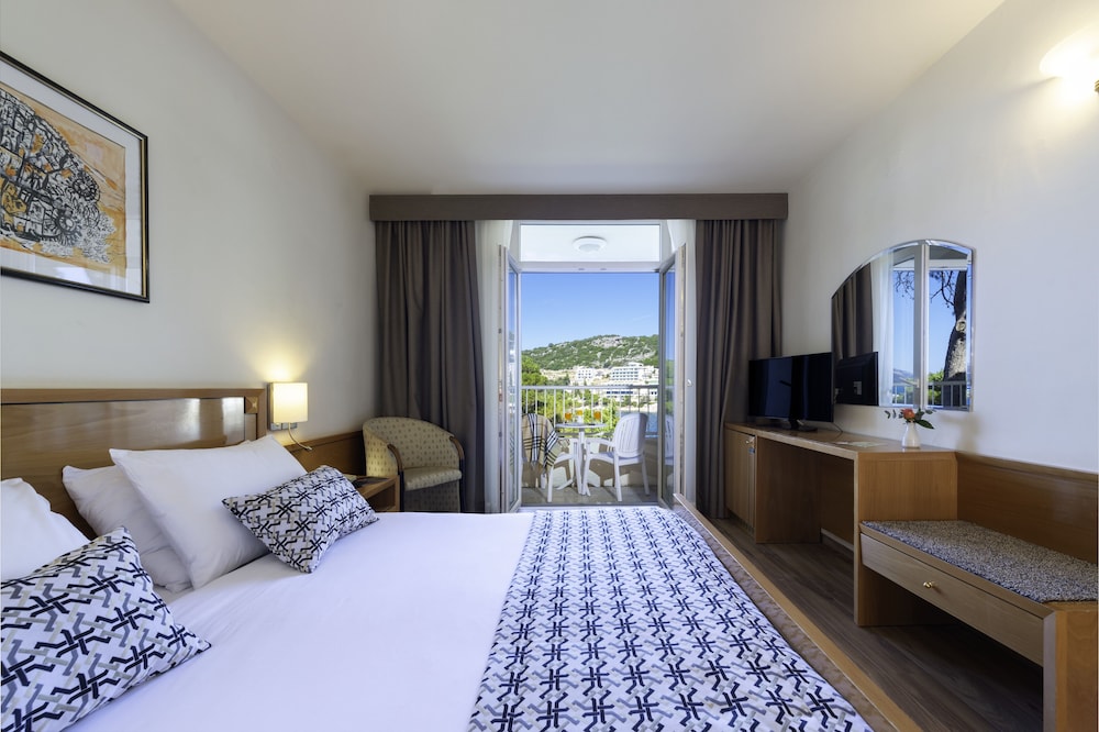 Room, Double Bed, Sea View, Balcony