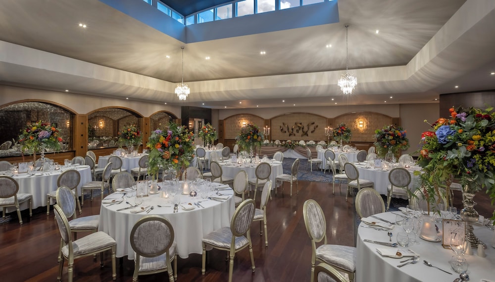 Bracken Court Hotel 40/60
