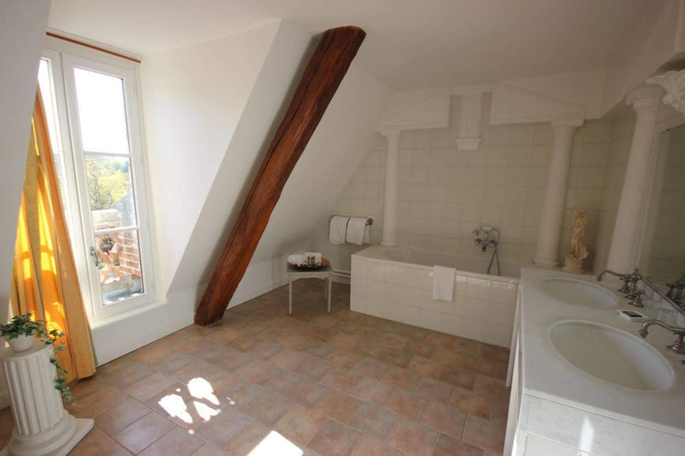 Chateau Les Muids 22/25