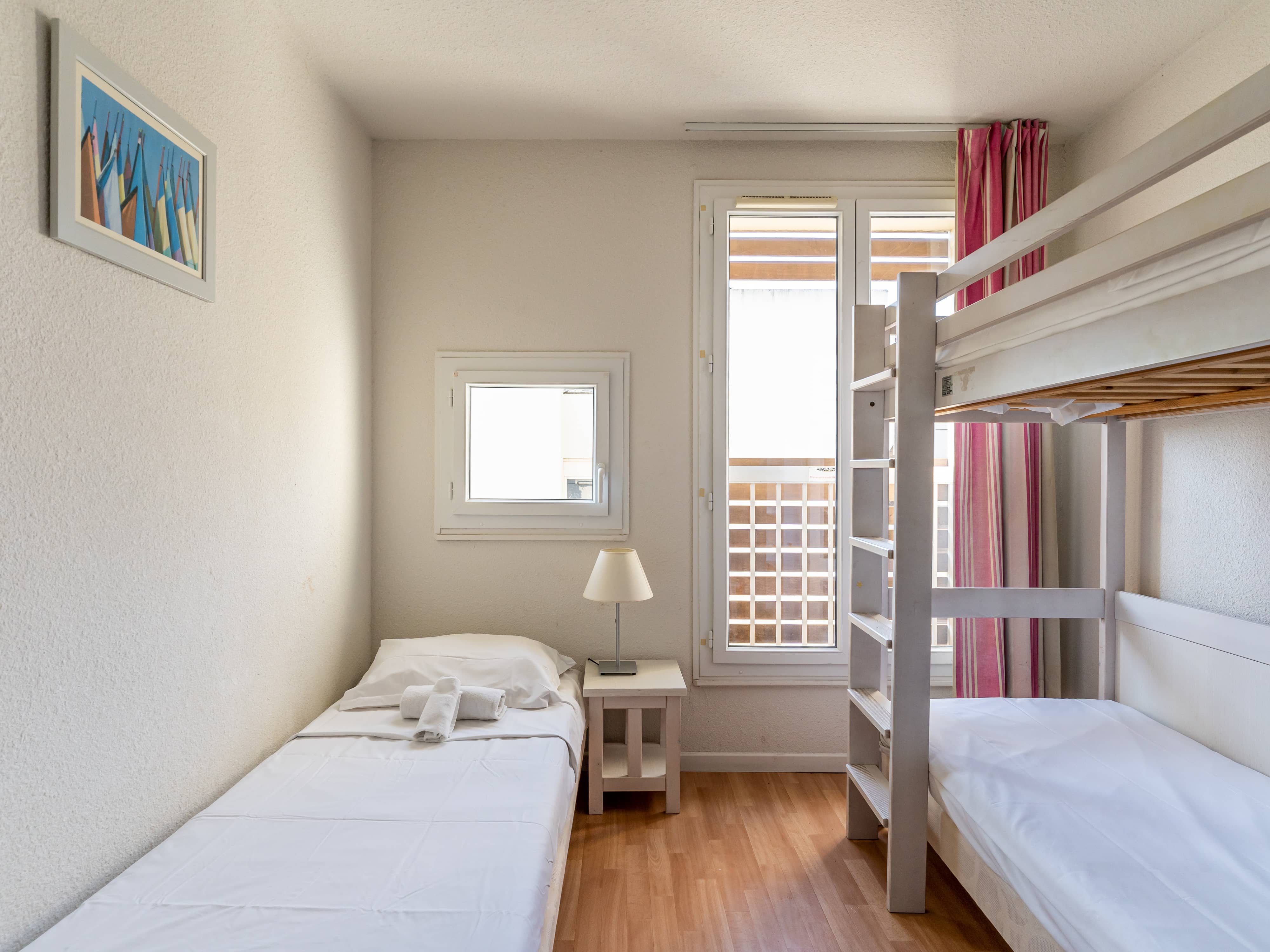 3 Rooms, Flat