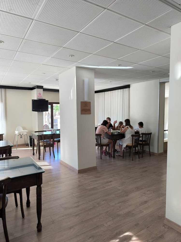 Ridvan Hotel 52/69