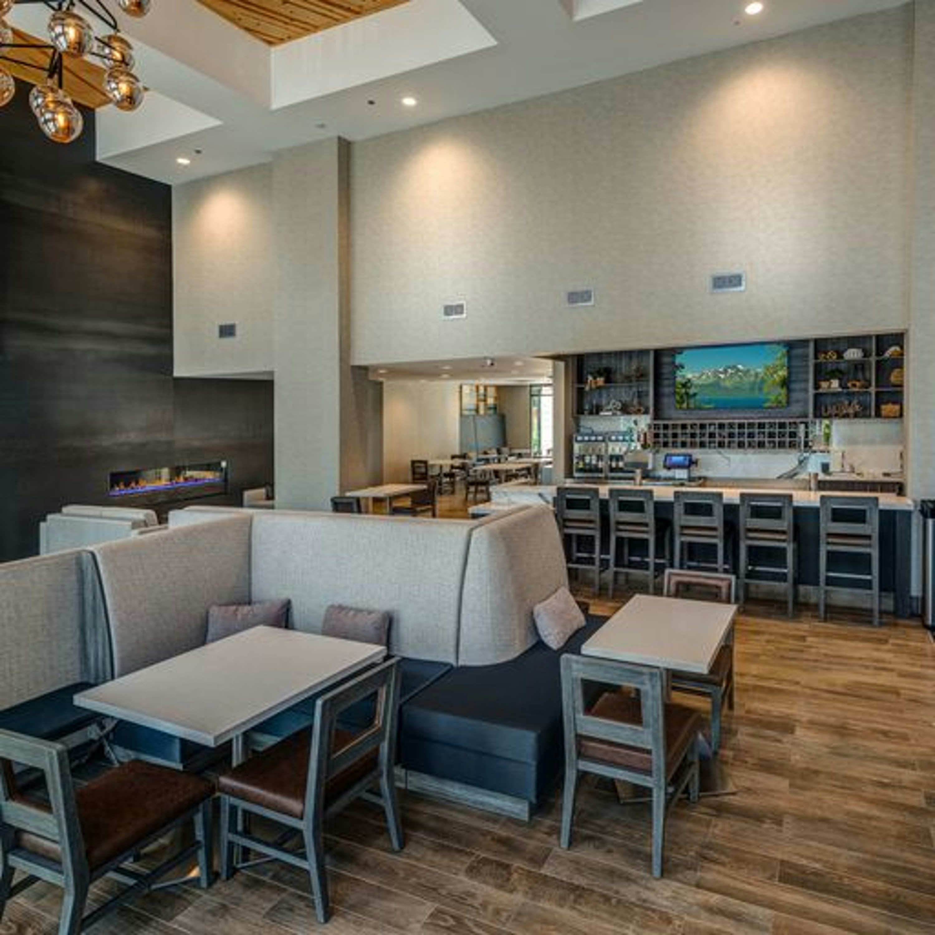 Hampton Inn and Suites South Lake Tahoe 33/39