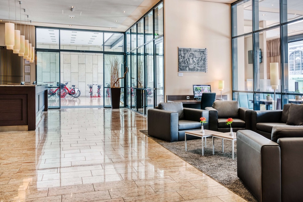 Intercityhotel Dresden 23/59