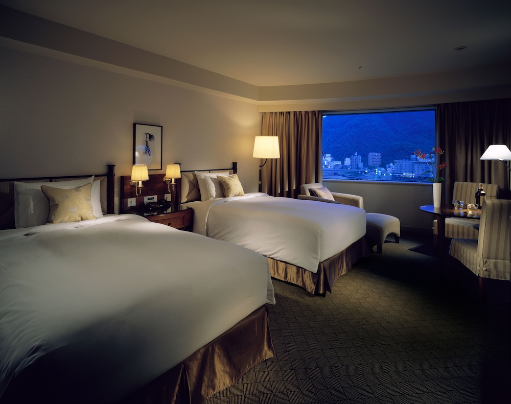 ROOM, SINGLE, TWIN BEDS, RIVER VIEW, PREMIUM FLOOR
