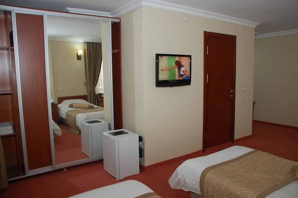 Business Life Hotel Bakirkoy 19/40