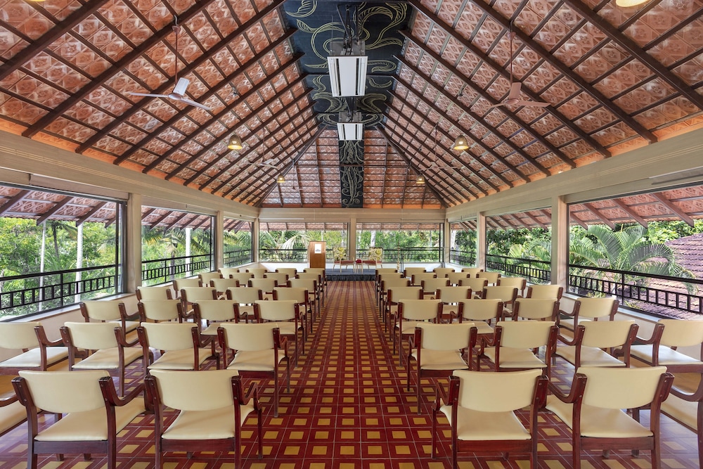 Estuary Sarovar Premiere , Poovar Island 38/50