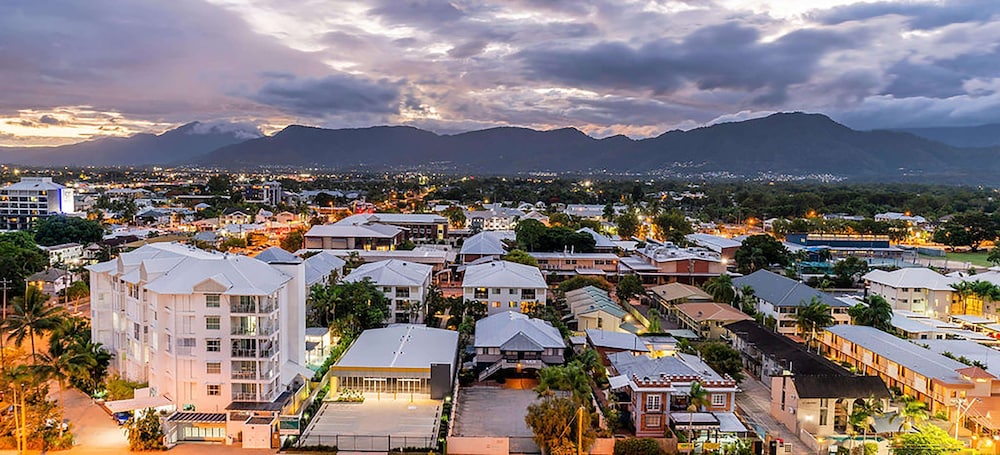 Rydges Esplanade Resort 4/68